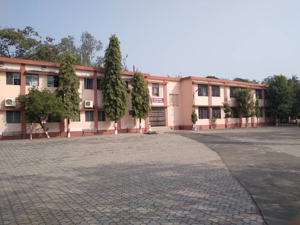 Best Schools in Nagpur: KV VSN