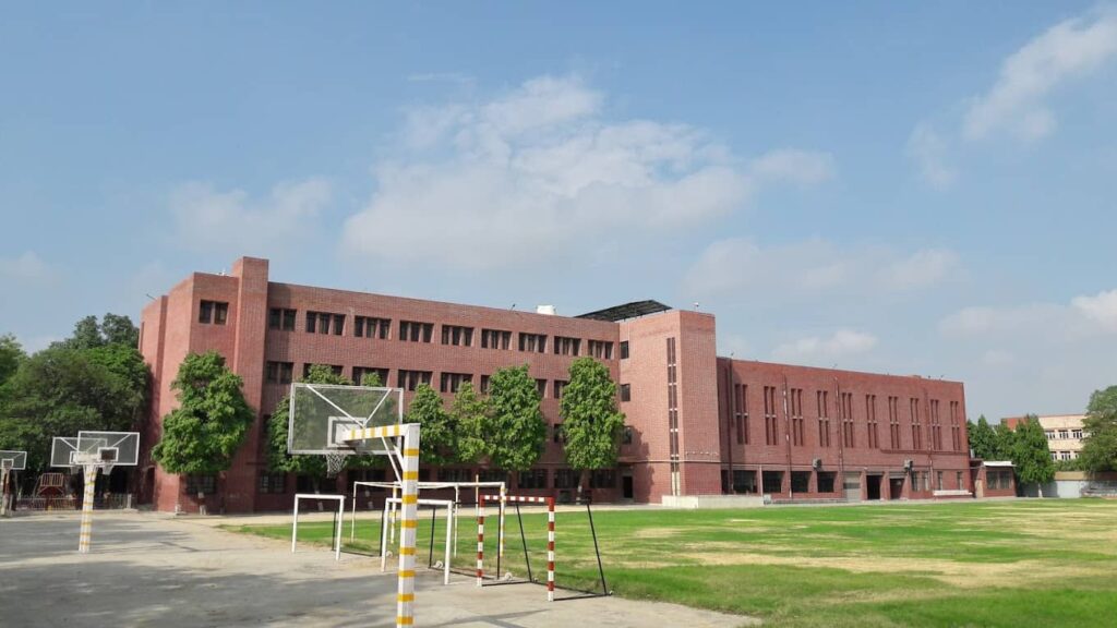 List of Top Schools in West Delhi: St Francis